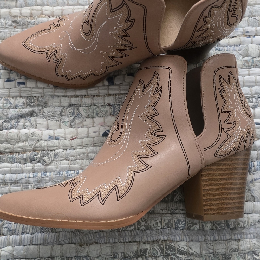Stylish Tan Ankle Booties with Western Embroidery